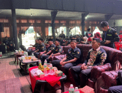 Ratusan Pedagang Bakso Ngopi Santai di Padang Panjang