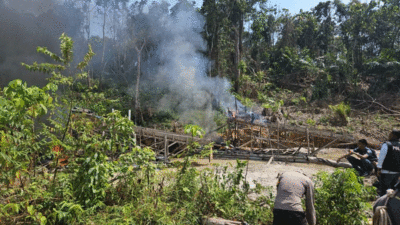 Polisi Indragiri Hulu Gerebek Tambang Emas Ilegal di Sungai Indragiri