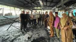 Wali Kota Riyanda Putra serahkan donasi dari sumbangan pegawai Pemko Sawahlunto