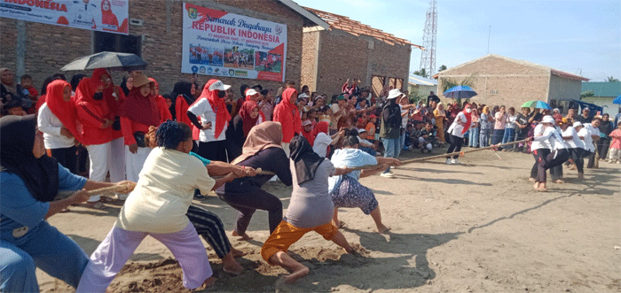 Pemerintah Desa Pekan Tanjung Beringin, Kecamatan Tanjung Beringin, Kabupaten Serdang Bedagai menggelar berbagai perlombaan olahraga, Kamis (7/8/2025).