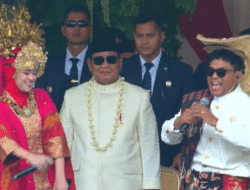 Tabola Bale Guncang Istana, Raso-raso Ko Ado, Tapi Denai Diamkan