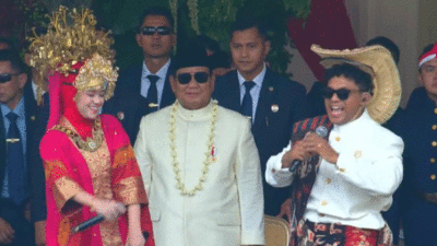 Semua bergoyang saat lagu Tabola Bale dimainkan.