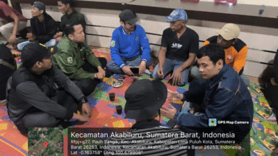 Mahasiswa yang disebut-sebut hilang, kini telah kembali dan berkumpul bersama.
