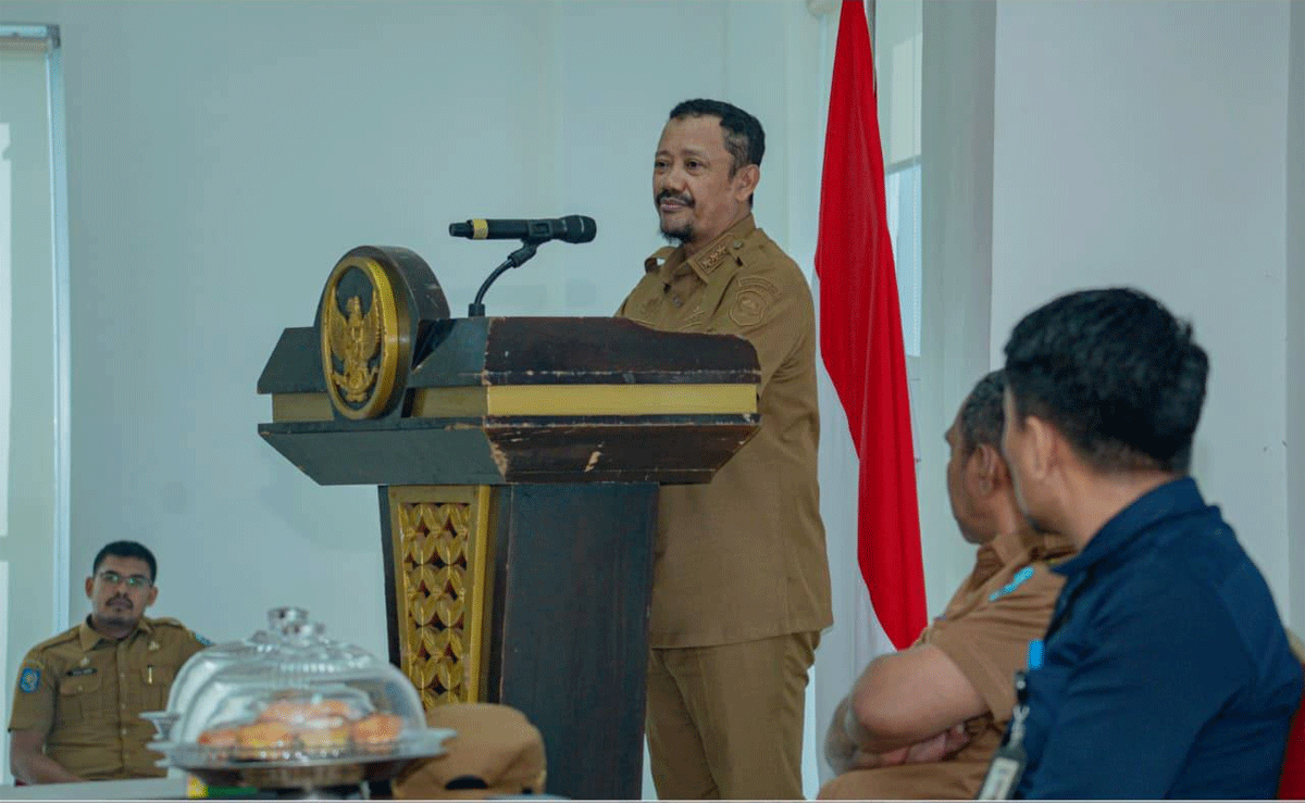 Bupati Buton Tengah, Azhari sampaikan sambutan. (Kominfo)