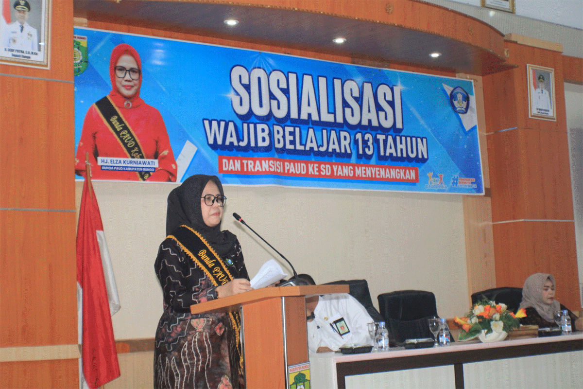 Buka Sosialisasi Wajib Belajar 13 Tahun, Ini Kata Bunda PAUD Kabupaten Bungo 1 Bunda PAUD Kabupaten Bungo buka sosialisasi wajib belajar 13 tahun. (bungokab.go.id)