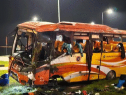 Bus Pariwisata ALS Kecelakaan di Tol Padang-Sicincin, Dua Meninggal, Puluhan Luka Ringan