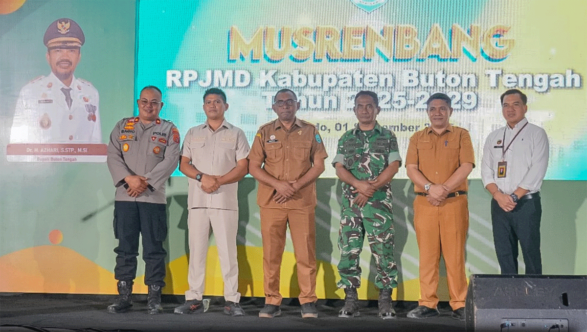 Foto bersama usai pembukaan Musrenbang Buton Tengah. (kominfo)