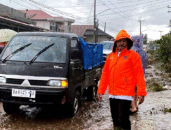 Aksi Bupati Kerinci Diapresiasi Saat Desa Tangkil Dilanda Banjir