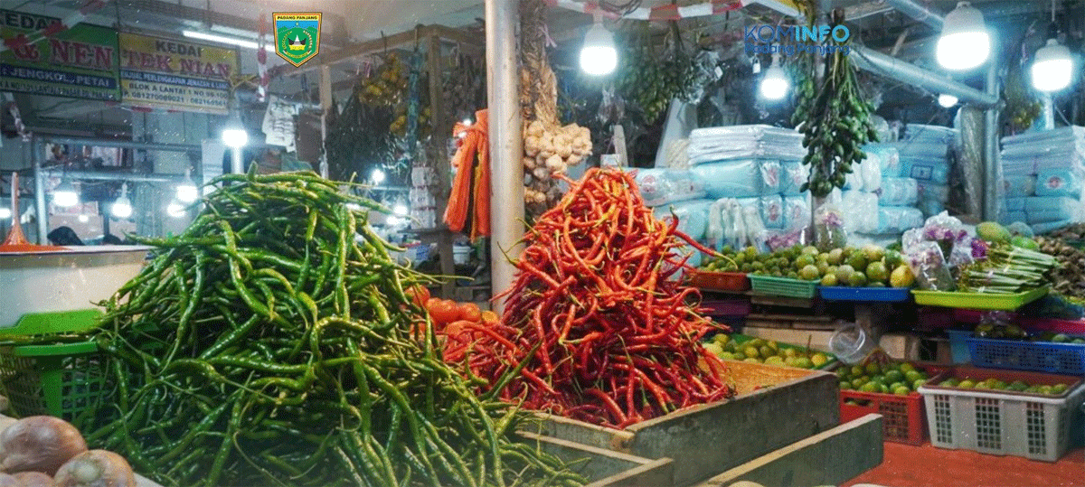 Cabai yang dijual pedagang di pasar Padang Panjang. (kominfo)