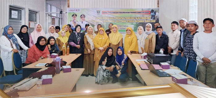 Peserta pelatihan foto bersama. (Kominfo)