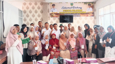 Peserta pelatihan foto bersama. (kominfo)