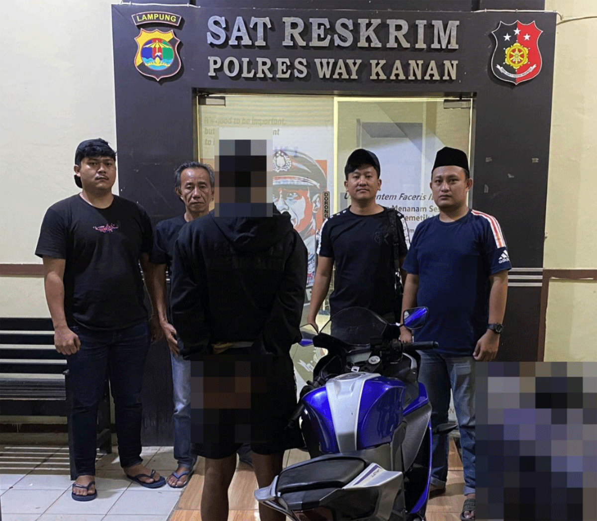 Tersangka dan barang bukti yang diamankan polisi