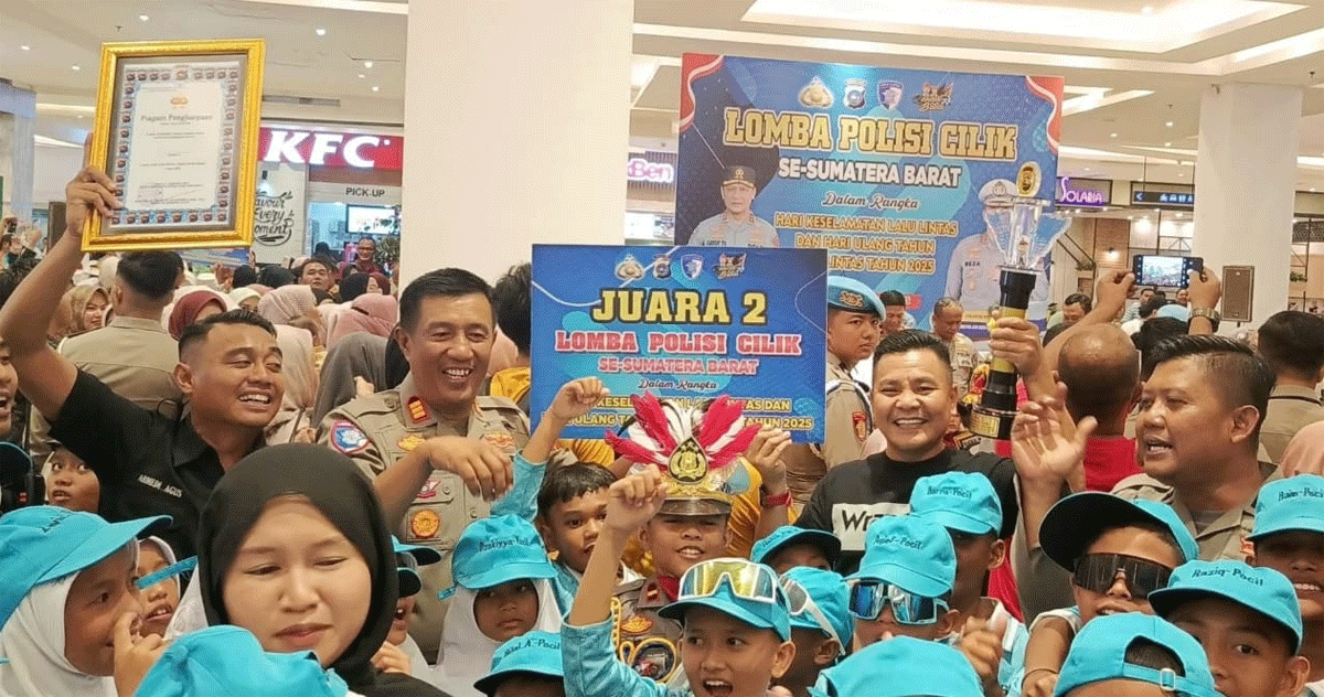 Polisi cilik binaan Polres Dharmasraya raih juara dua tingkat Polda Sumatera Barat dalam Lomba Pocil HUT Lalu Lintas ke-70 di Padang, Rabu (17/9/2025).