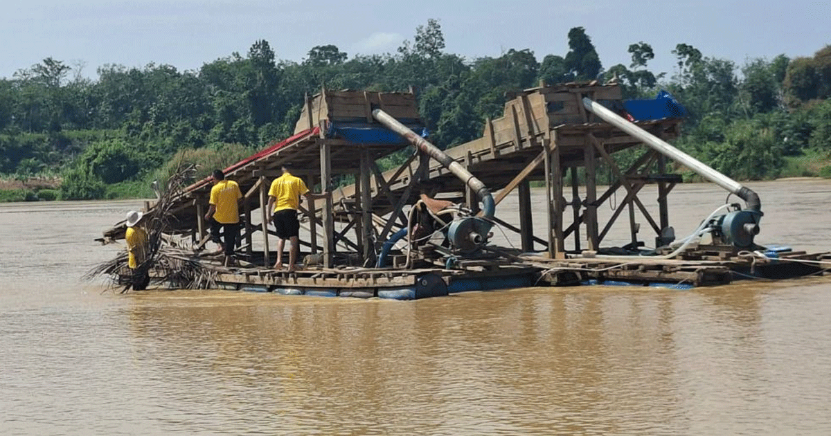 Lokasi tambang emas ilegal di Kuansing.