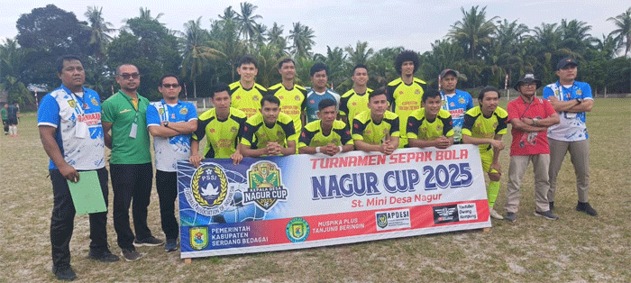 Pemain dan jajaran ofisial Korpri Dambaan