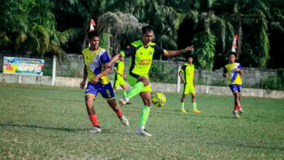 Pertandingan sepak bola Nagur Cup 2025 di Stadion Mini, Desa Nagur, Kecamatan Tanjung Beringin, Kabupaten Serdang Bedagai, Sabtu (27/9/2025).