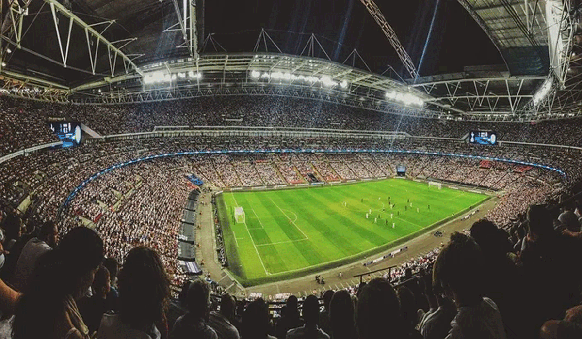 Empat Situs Nonton Bola yang Legal, Lengkap dengan Biayanya 1 Pertandingan sepak bola di Eropa.