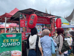 Wisuda ISI Padang Panjang Bawa Berkah bagi Pedagang Kaki Lima