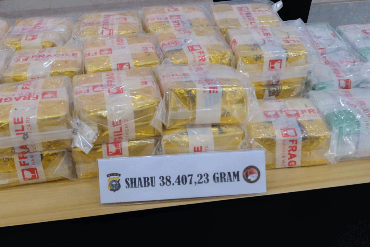 Tinggal Menghitung Hari Dilantik Jadi PPPK, Oknum Guru di Indragiri Hulu Diciduk Polisi Saat Transaksi Sabu 1 Barang bukti yang diamankan polisi. (riau.go.id)