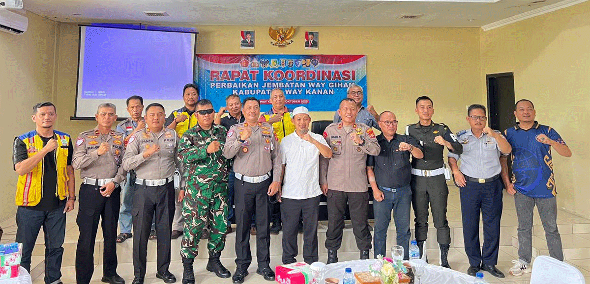 Foto bersama usai rakor.