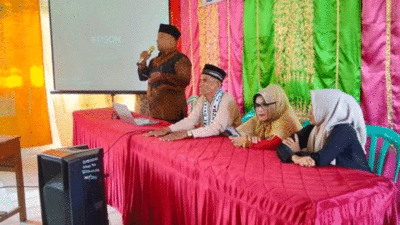Rapat perdana komite sekolah