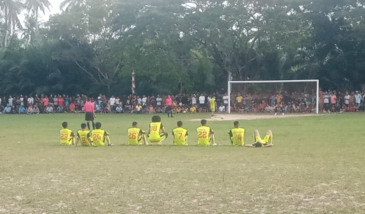 Adu penalti di babak semifinal Nagur Cup.