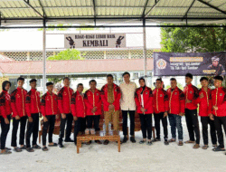 Lepas Pesilat Sumbar Ikut PON Beladiri, Begini Pesan Uda Vasko