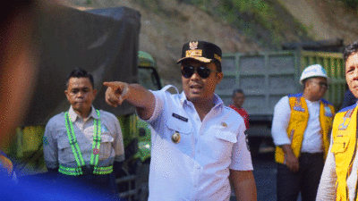 Jalan Alahan Panjang-Bayang Sebentar Lagi Rampung, Ikan Laut dan Sayuran Berpapasan di Jalan