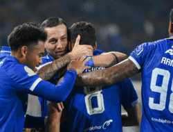 Marc Klok Bangga Persib Bisa Menang dengan 10 Pemain, Selanjutnya Tandang ke Stadion I Wayan Dipta