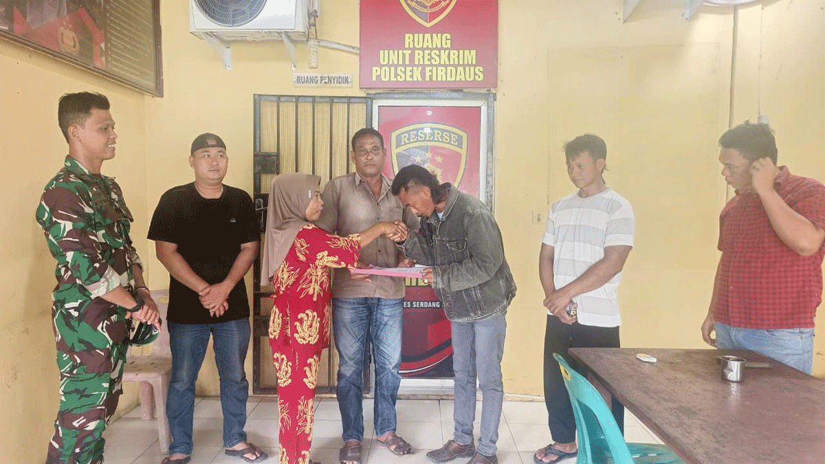 Polsek Firdaus berhasil menyelesaikan perkara dugaan pengeroyokan melalui pendekatan restorative justice, Jumat (3/10/2025).