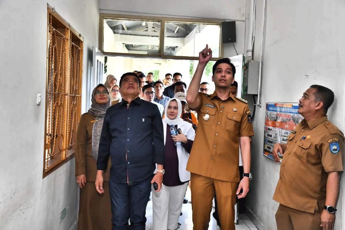 Wali Kota Riyanda tinjau RSUD Sawahlunto.