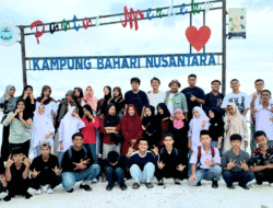 Project Class SMKS IT Aisyiyah Sumut Sentuh Alam Pesisir di Pantai Merdeka