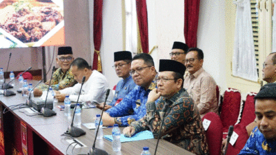 Wabup Tanah Datar hadiri diseminasi kebijakan transfer ke daerah (TKD) 2026 bersama Dirjen Kementerian Keuangan, Jumat (17/10/2025) di auditorium gubernuran di Padang. (prokopim)