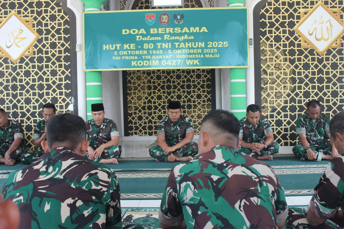 Kodim 0427/Way Kanan menggelar doa bersama di Musala Al-Ikhlas, Makodim 0427/Way Kanan, Sabtu (4/10/2025).