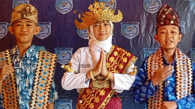Tiga Pelajar SMPN 1 Negeri Agung Siap Ukir Prestasi di Festival Tunas Bahasa Ibu