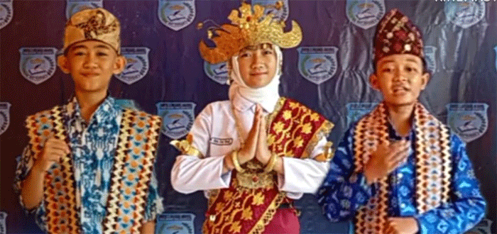 Tiga Pelajar SMPN 1 Negeri Agung Siap Ukir Prestasi di Festival Tunas Bahasa Ibu