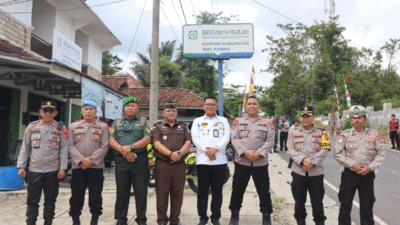 Petugas dan pejabat yang sambut rombongan PKK Lampung.