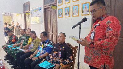 Selda Way Kanan sampaikan sambutan.