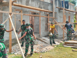 Personel TNI dan Warga Berpacu dalam Tugas, Rumah Parnen Sebentar Rampung