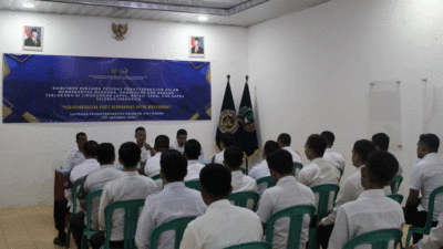 Kepala Lapas Way Kanan beri arahan.