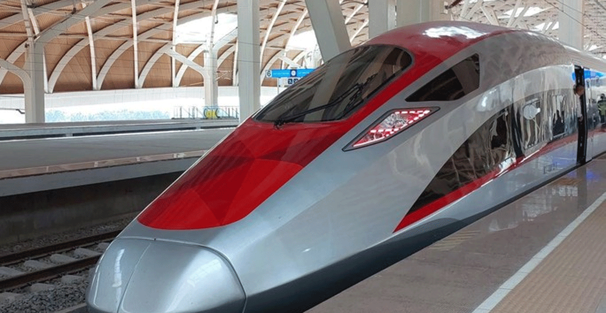 Kereta cepat Jakarta-Bandung.