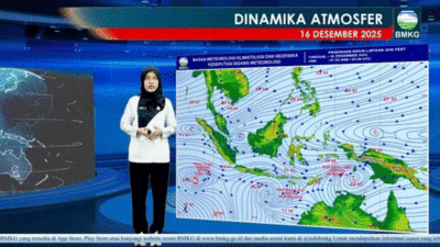 BMKG menyampaikan sejumlah siklon tropis terpantau berada di sekitar wilayah selatan Indonesia. Status waspada terkait potensi cuaca lebat dikeluarkan untuk Selasa (16/12/2025).