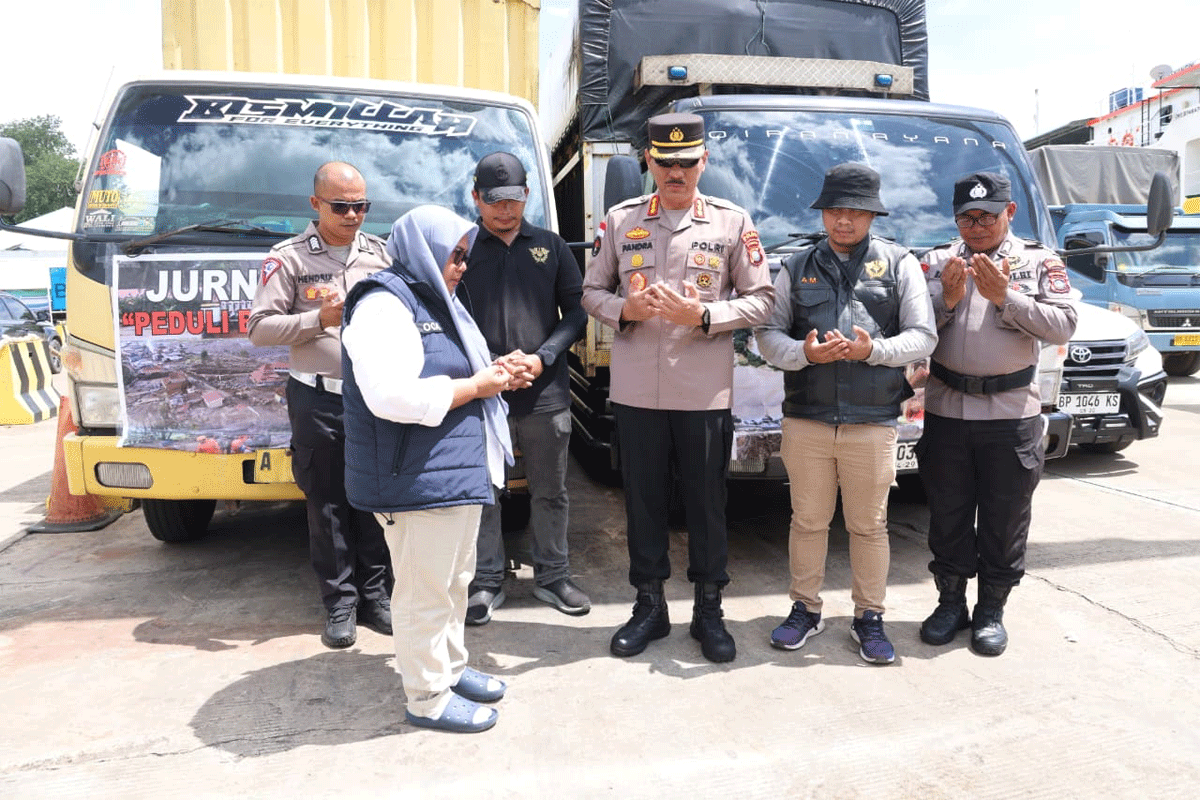 IJTI Korwil Sumatera Kirim Dua Truk Bantuan untuk Korban Banjir Bandang di Sumbar