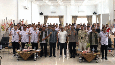 Foto bersama usai pembukaan rakerda KONI Sawahlunto.