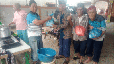 Pengusaha Walet dan Yayasan Pendidikan Setia Budi Medan Salurkan Bantuan untuk Warga Terdampak Banjir