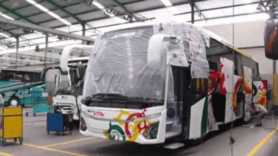 Bus baru NPM di Karoseri Adputro.