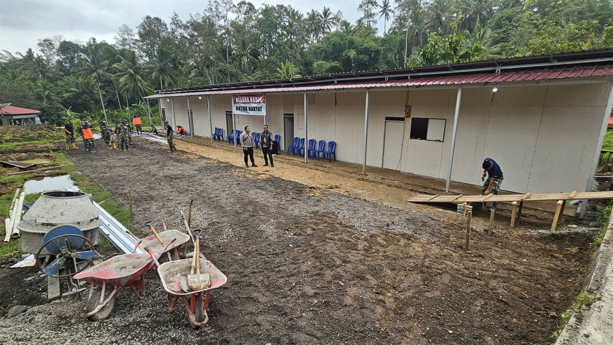 Huntara bagi korban bencana di tanah datar. (Prokopim)