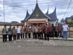 Kantor KAN Digembok Saat Klarifikasi Digelar, Marwah Adat Koto Nan Ampek Dianggap Dilecehkan