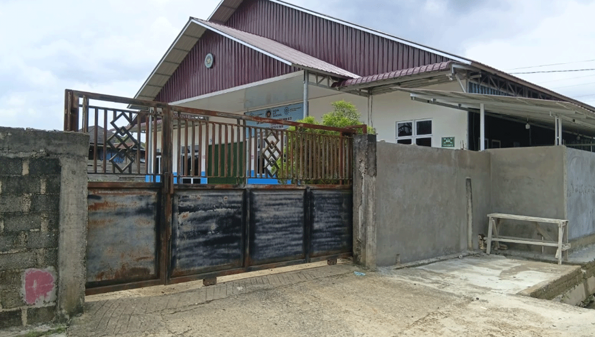 Dapur MBG yang ditutup di Sungai Rumbai.