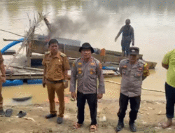 Gerak Cepat, Polsek Cerenti Musnahkan Rakit Penambang Emas di Batang Kuantan